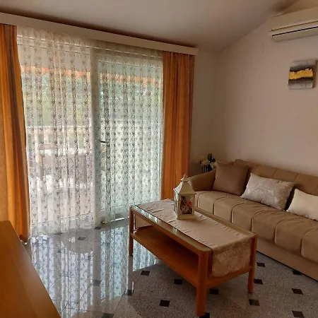 Palic Apartment *